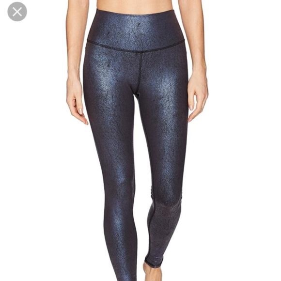 ALO Yoga Metallic Airbrush High Waist Leggings - Picture 3 of 10
